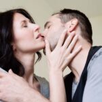Dlaczego dziewczyna unika pocałunku